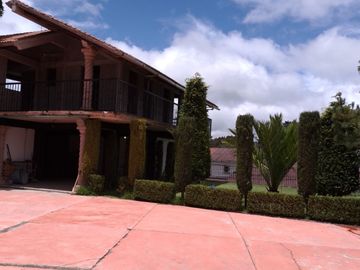 BONITA QUINTA EN REAL DEL MONTE