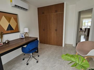 Venta de casa cuatro dormtorios  en manantial etapa de casaLaguna- Vial 1