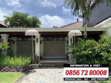 RUMAH / VILLA PINGGIR PANTAI at Jl PANTAI JIMBARAN, BALI