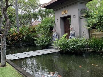 RUMAH / VILLA PINGGIR PANTAI at Jl PANTAI JIMBARAN, BALI