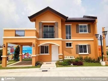 5 Bedrooms House And Lot in Camella Subic
