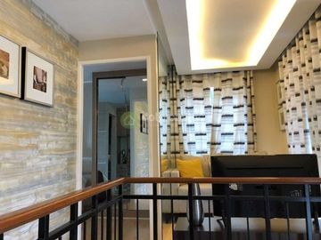 5 Bedrooms House And Lot in Camella Subic