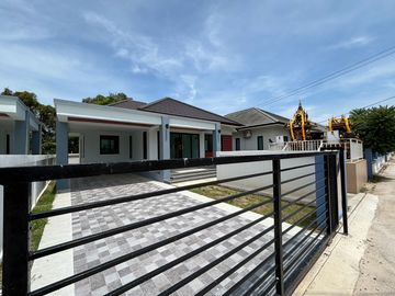 Newly Build 3 Bedroom House a few minute from Mae Ram Phueng Beach and Highway, only 2.29MB