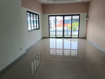 Newly Build 3 Bedroom House a few minute from Mae Ram Phueng Beach and Highway, only 2.29MB