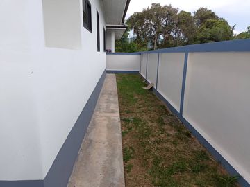 Newly Build 3 Bedroom House a few minute from Mae Ram Phueng Beach and Highway, only 2.29MB