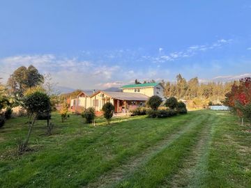 Se vende casa con frutales en La Montaña de Teno, Curicó