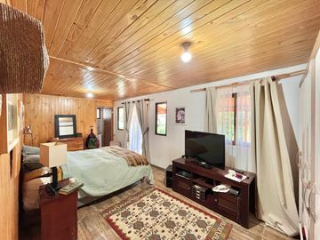 Se vende casa con frutales en La Montaña de Teno, Curicó