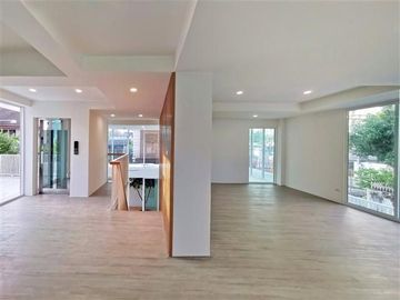 For Sale 5 bedrooms PORTICO Sukhumvit 77