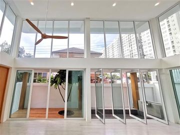 For Sale 5 bedrooms PORTICO Sukhumvit 77