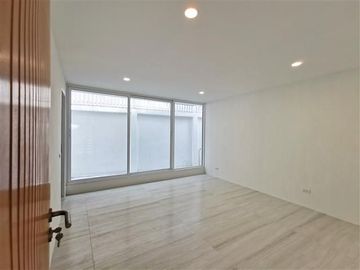 For Sale 5 bedrooms PORTICO Sukhumvit 77
