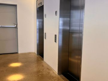 VENTA DE DEPARTAMENTO CON ELEVADOR Y AMENIDADES COMO ALBERCA EN AGORA
