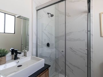 CASA EN VENTA AL SUR DE CUERNAVACA CON 3 RECAMARAS Y ALBERCA