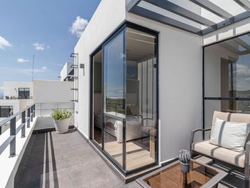CASA EN VENTA AL SUR DE CUERNAVACA CON 3 RECAMARAS Y ALBERCA