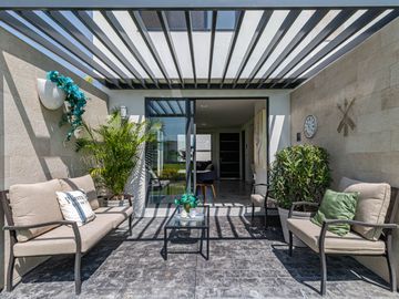 CASA EN VENTA AL SUR DE CUERNAVACA CON 3 RECAMARAS Y ALBERCA