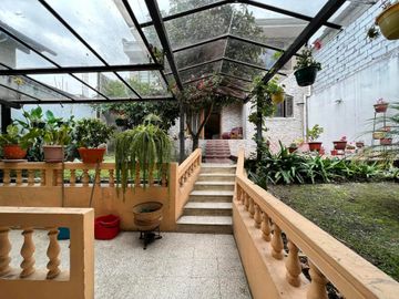 Casa rentera en venta en Loja