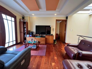 Casa rentera en venta en Loja
