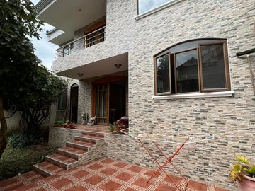 Casa rentera en venta en Loja