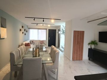 Casa Residencial con Alberca!