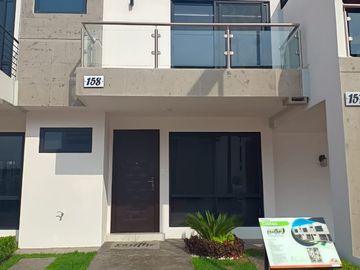 Casa Residencial con Alberca!