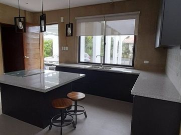CBN - FOR SALE: 3 Bedroom House in Hacienda Santa Monica, Barrio of Latag and Patay, Lipa