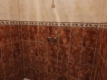 Casa y Pensión en Venta
