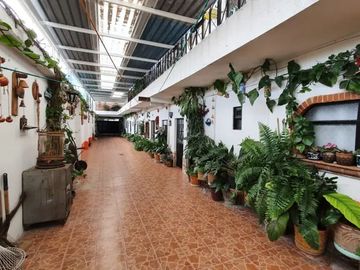 Casa y Pensión en Venta