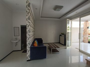 Rumah Villa + Kolam Renang Luas 298 di Kusuma Hill Batu Malang