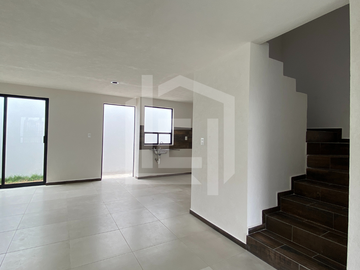 ▪️Casa en Venta a un costado del Hospital General de Actopan, Hgo. a 200 metros del libramiento.