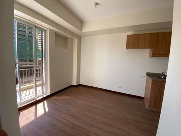 Resale! Save 1.2M! 1 Bedroom 34sqm Prisma Residences Condo Unit in Bagong Ilog Pasig near BGC