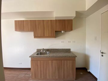 Resale! Save 1.2M! 1 Bedroom 34sqm Prisma Residences Condo Unit in Bagong Ilog Pasig near BGC