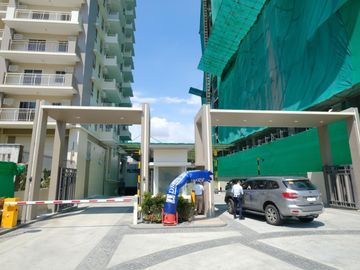 Resale! Save 1.2M! 1 Bedroom 34sqm Prisma Residences Condo Unit in Bagong Ilog Pasig near BGC