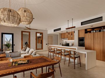 Condo con 2 terrazas, cuarto de servicio, alacena oculta, vista al campo de golf, en venta, Corasol Playa del Carmen.