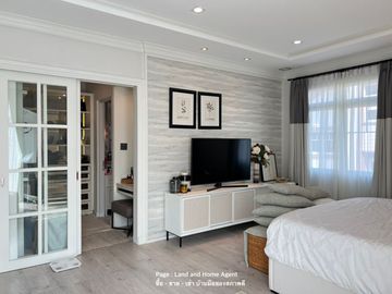 Luxury house for Sale NANTAWAN BANGNA KM7 village, Size S fully furnished