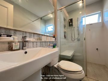 Luxury house for Sale NANTAWAN BANGNA KM7 village, Size S fully furnished