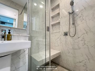 Luxury house for Sale NANTAWAN BANGNA KM7 village, Size S fully furnished