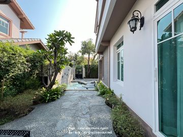 Luxury house for Sale NANTAWAN BANGNA KM7 village, Size S fully furnished