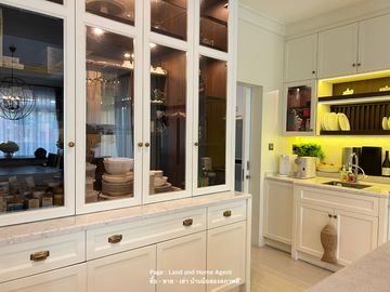 Luxury house for Sale NANTAWAN BANGNA KM7 village, Size S fully furnished