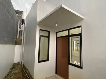 PERUMAHAN DI CIPAYUNG DEPOK DIJUAL SYARIAH 2 LANTAI DEKAT STASIUN SIAP HUNI MURAH