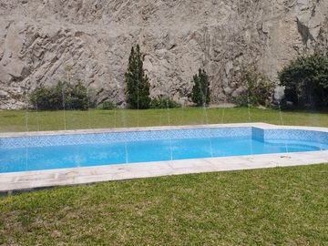 Elegante residencia en la zona más tranquila de La Planicie, excelente oferta