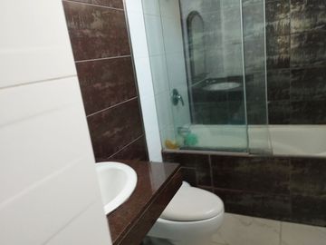 Elegante residencia en la zona más tranquila de La Planicie, excelente oferta