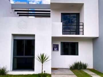 CASA EN VENTA EN FRACC TIZARA EN HIDALGO