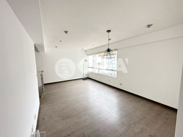 VENDO HERMOSO  DUPLEX EN MIRAFLORES
