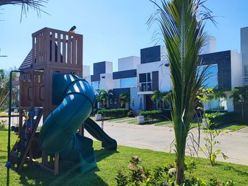 CASA EN VENTA EN ACAPULCO CON ALBERCA