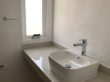 CASA EN VENTA EN ACAPULCO CON ALBERCA