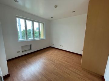 Four Bedroom 4BR Townhouse / House and Lot For Rent For Lease in San Juan, N. Domingo St. near Robinsons Magnolia