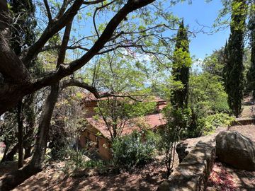 CASA EN UCAZANAZTACUA LAGO DE PATZCUARO, MUY CERCA DE LA HACIENDA