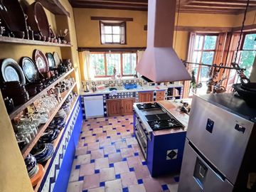 CASA EN UCAZANAZTACUA LAGO DE PATZCUARO, MUY CERCA DE LA HACIENDA