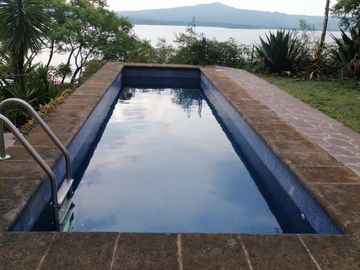 CASA EN UCAZANAZTACUA LAGO DE PATZCUARO, MUY CERCA DE LA HACIENDA