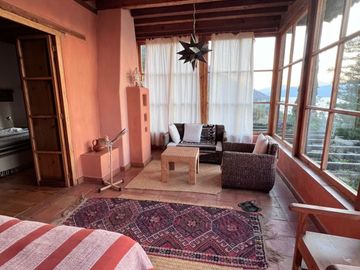CASA EN UCAZANAZTACUA LAGO DE PATZCUARO, MUY CERCA DE LA HACIENDA