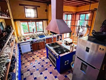 CASA EN UCAZANAZTACUA LAGO DE PATZCUARO, MUY CERCA DE LA HACIENDA